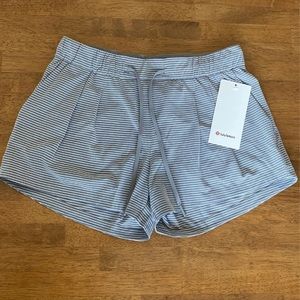 Lululemon Stroll at Sundown Short